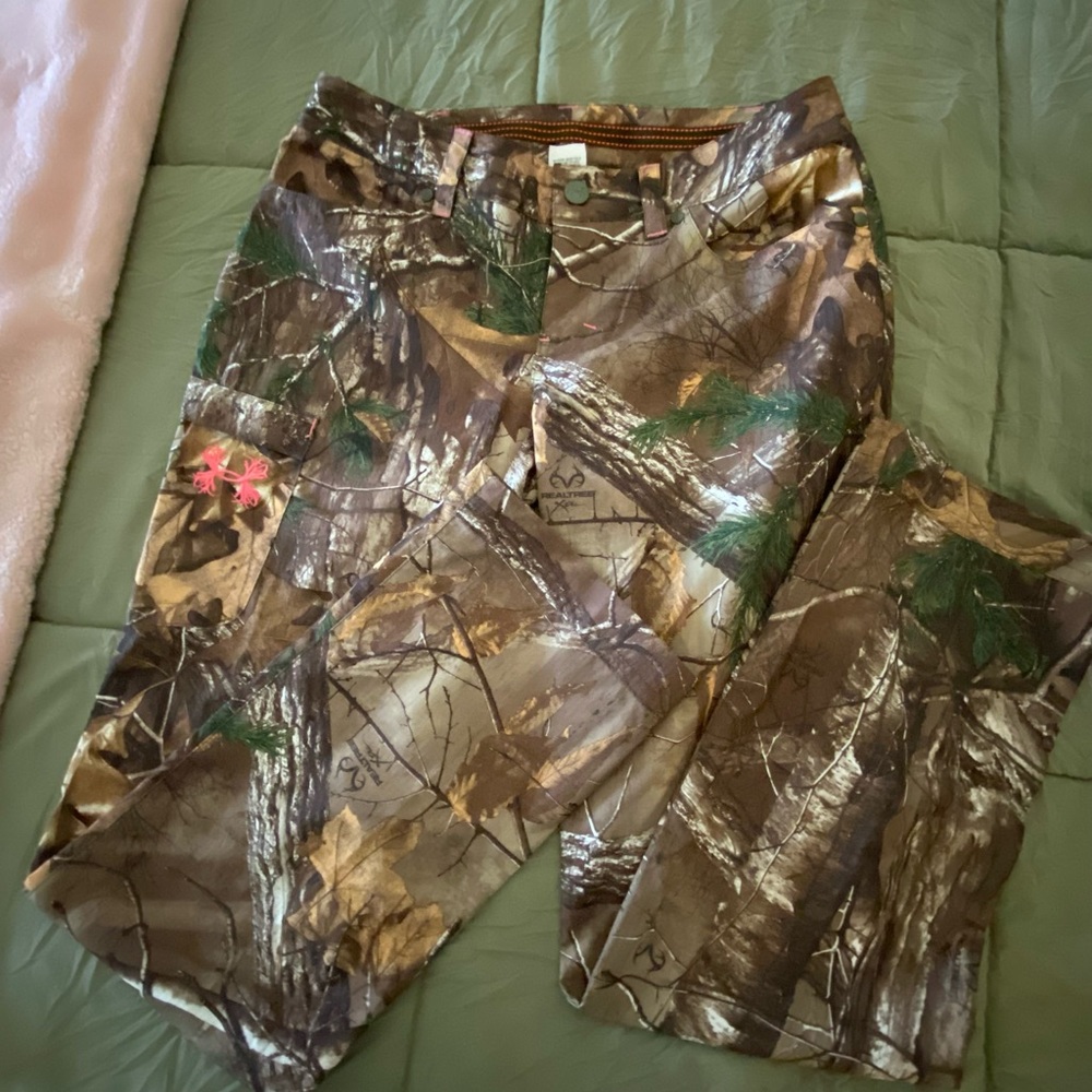 Under Armour Real Tree women’s hunting pants